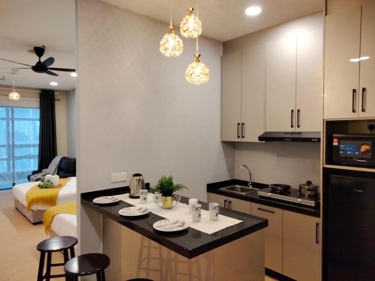 Pangsapuri Bangsar Trade Center 4pax I Homebrickz